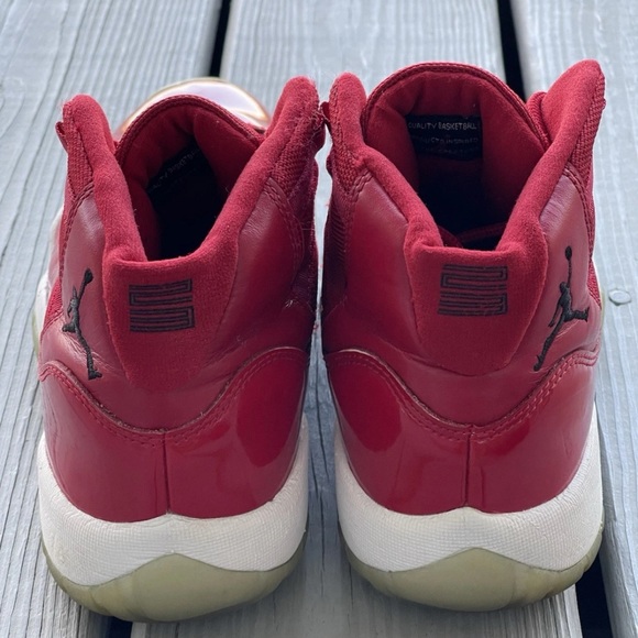 Air Jordan 11 Retro Win Like 96 Gradeschool Size 7Y Or Wmns Size 8.5 378038-623 - Picture 6 of 12